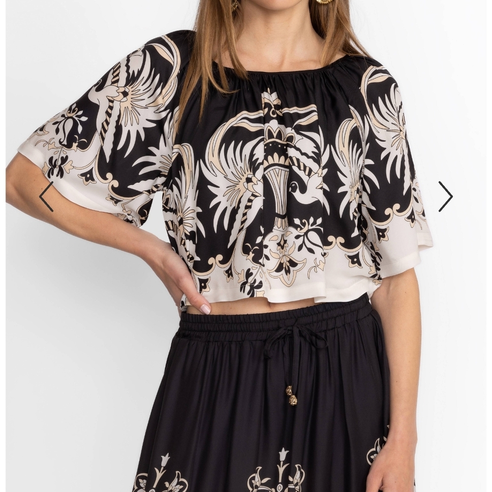 Elegant Black and Cream Women's Top